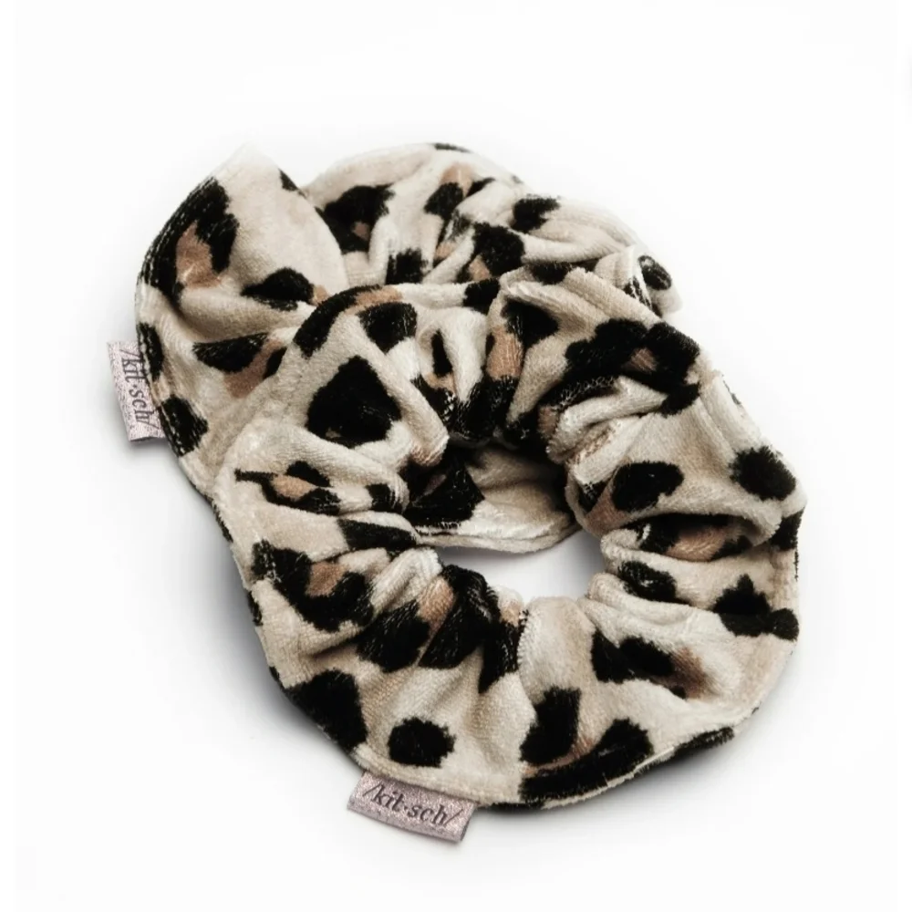 NWT Kitsch Leopard Microfiber Towel Scrunchies 2 Pack - Picture 3 of 10